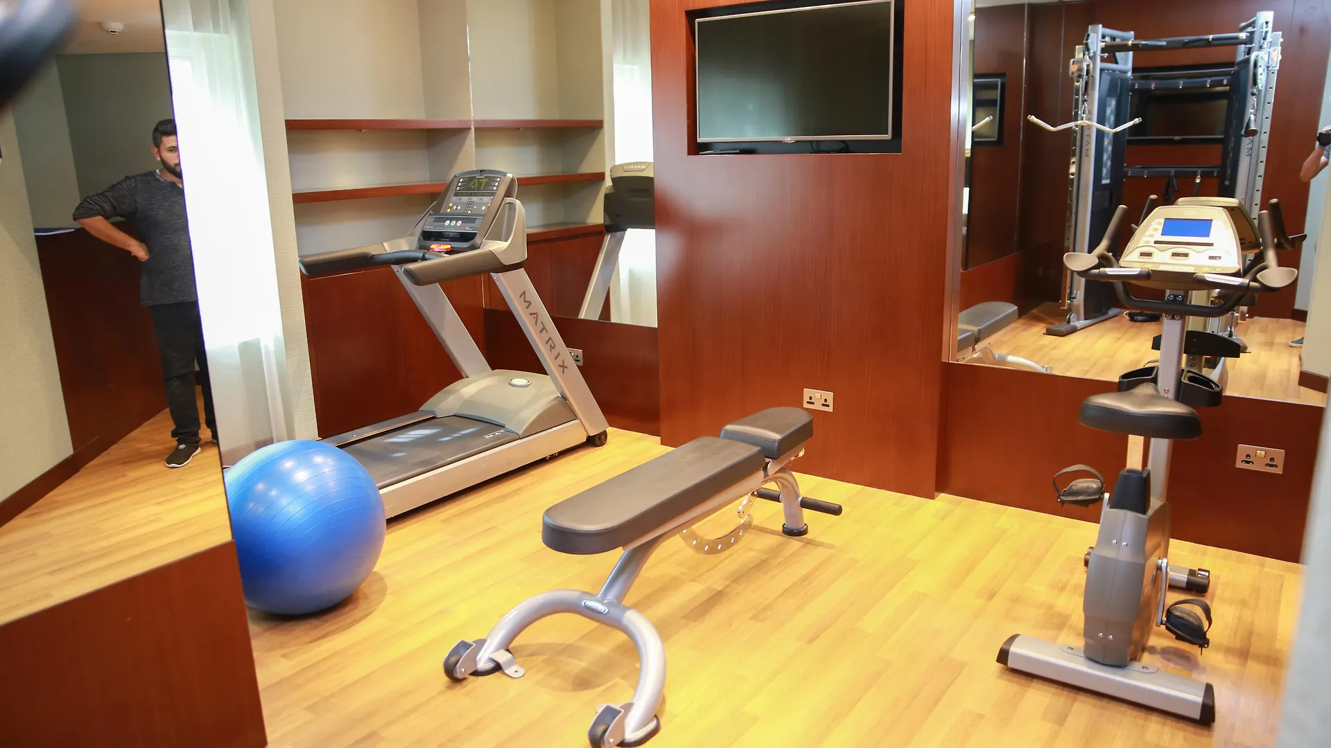 Versailles By Vieras Hotel Dubai