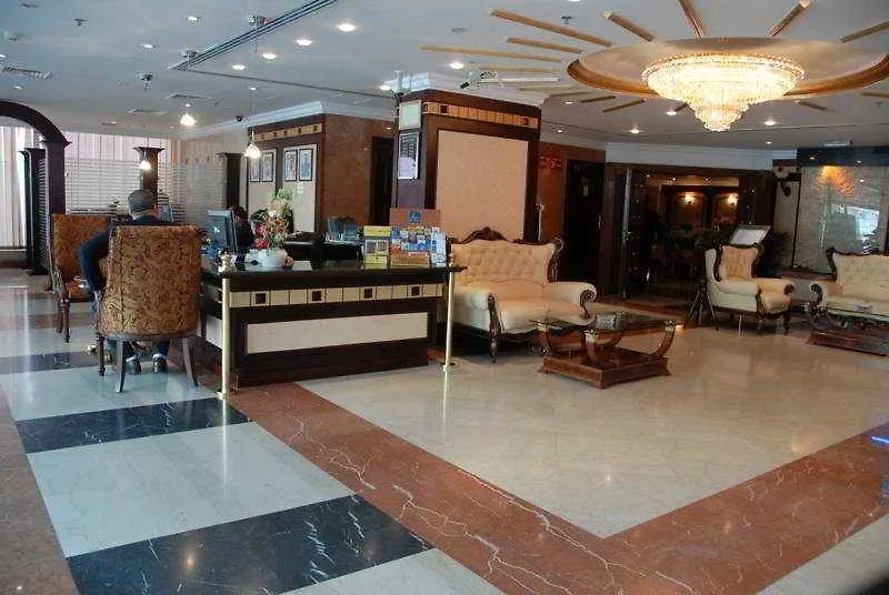 Versailles By Vieras Hotel Dubai 4*,
